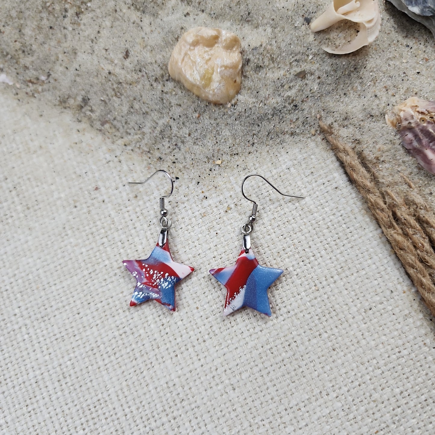 Medium Dangle