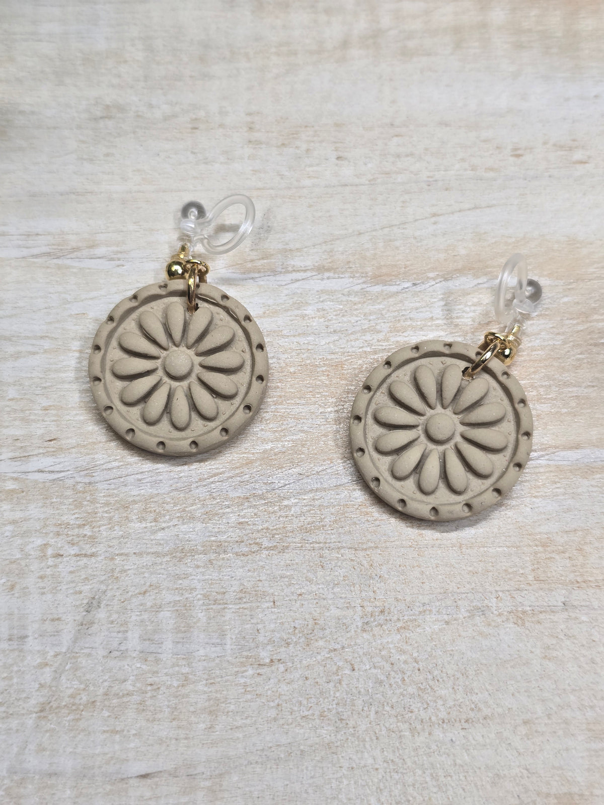 Clip-On Medium Dangle
