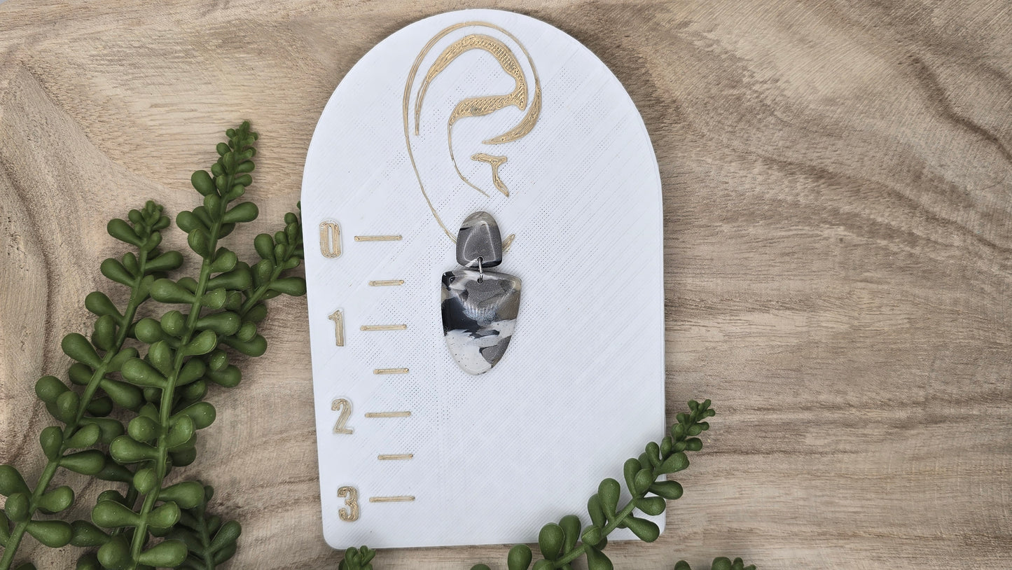 Medium Dangle