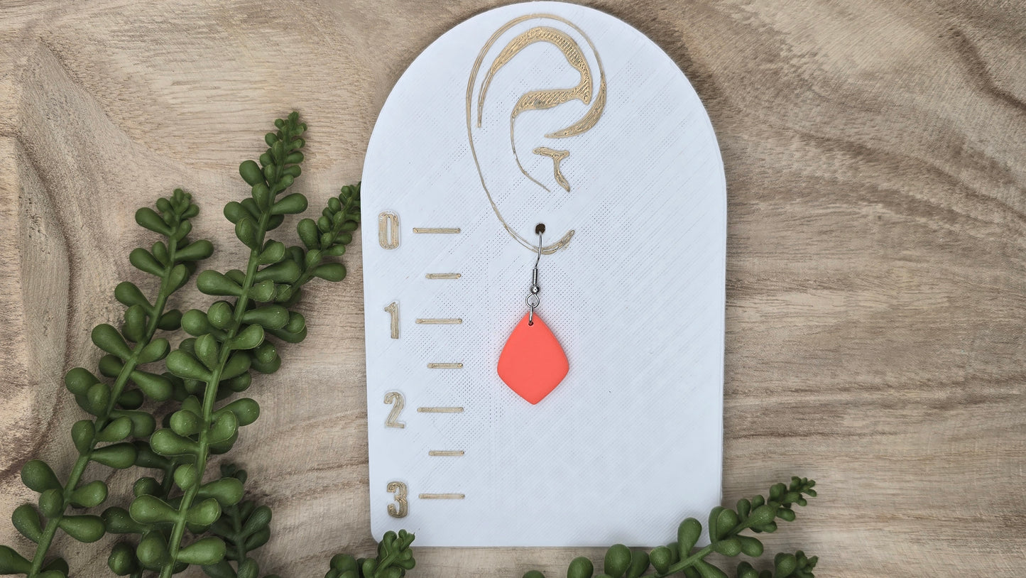 Medium Dangle