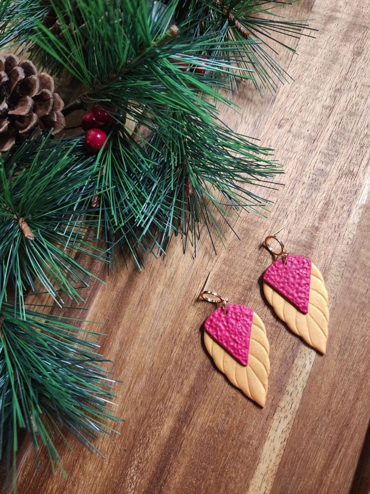 Holiday Large Dangle